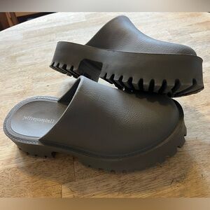 Jeffrey Campbell Charcoal Gray Slip-On Platform Clogs